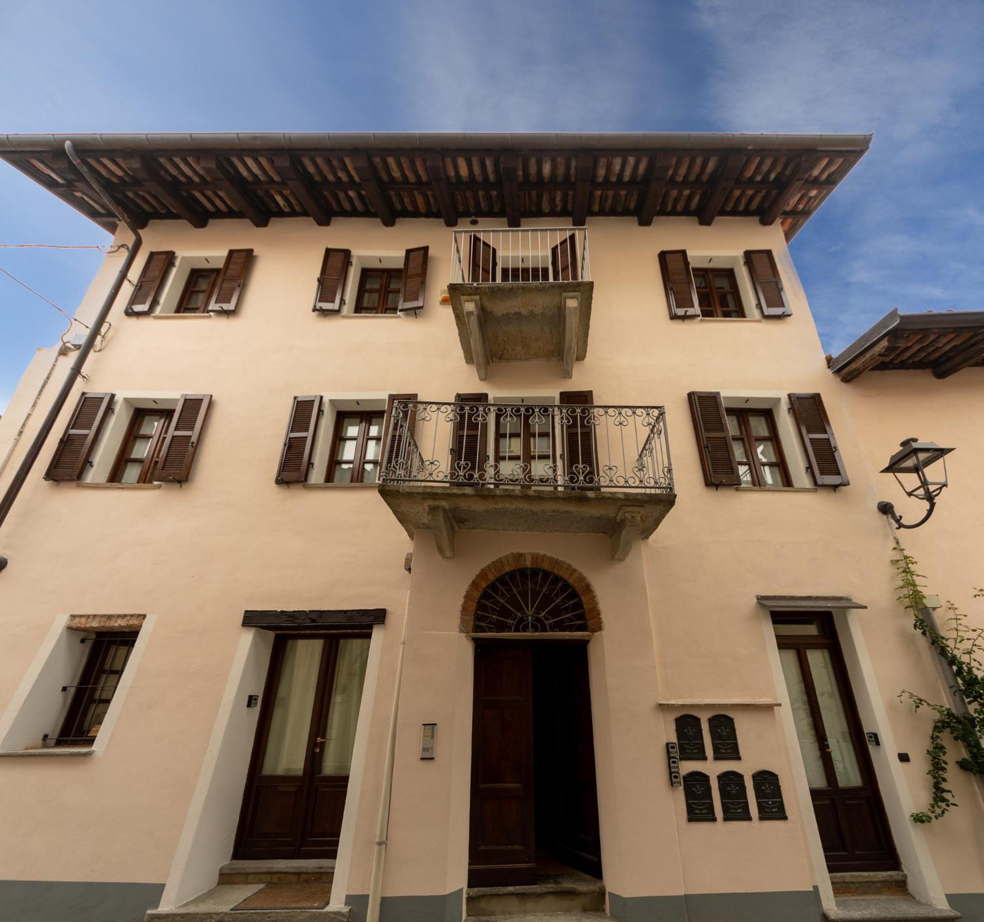 Peiragal Apartman La Morra Kültér fotó